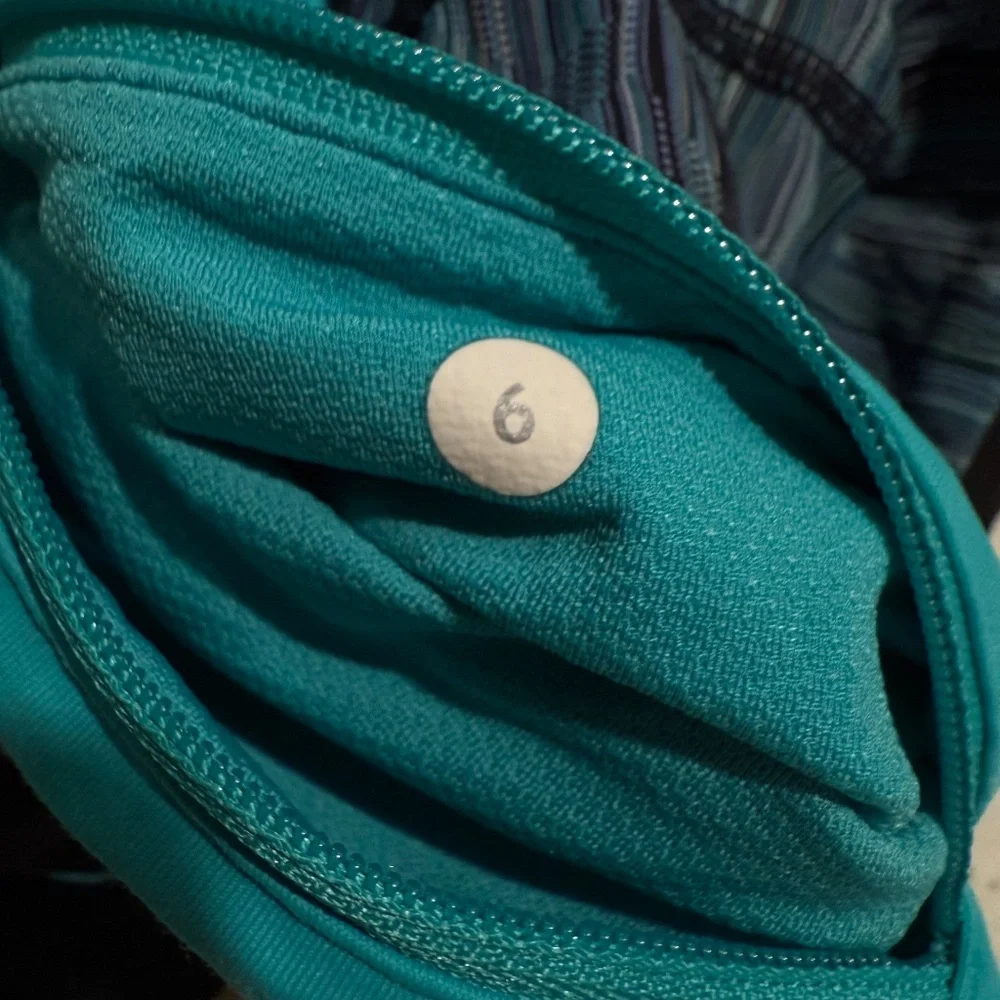 Lululemon Pace Rival Crop - Picture 9 of 9